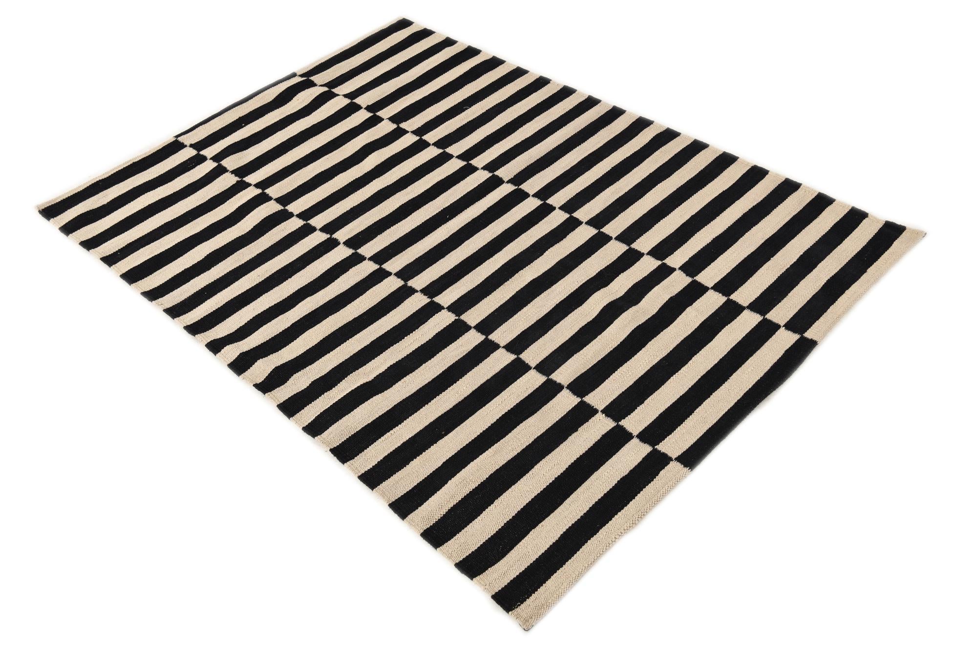 3' 5 x 4' 9 Hand Woven Kilim Modern Wool Rug
