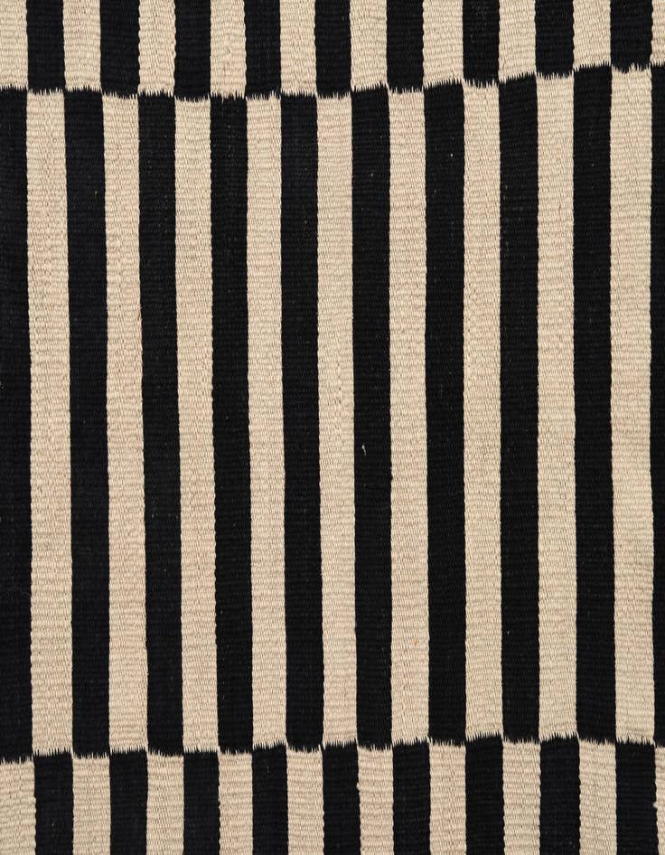 Detail image of 3' 5 x 4' 9  Hand Woven Kilim Modern Wool Rug