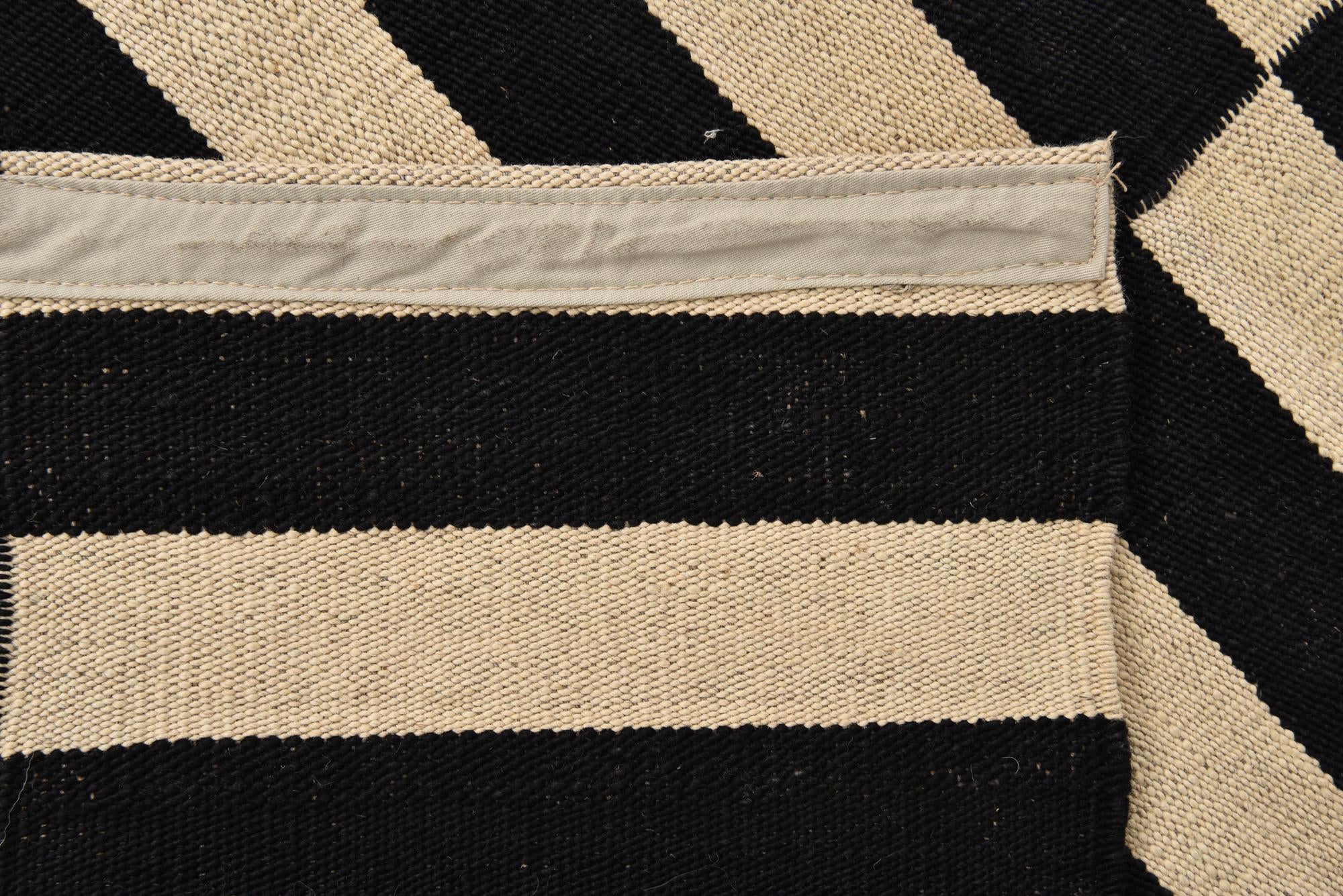 3' 4 x 4' 10 Hand Woven Kilim Modern Wool Rug