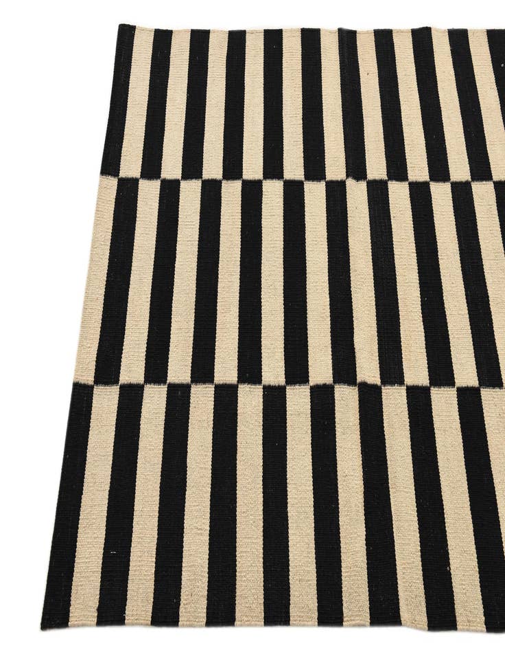 Detail image of 3' 5 x 4' 10 Hand Woven Kilim Modern Wool Rug
