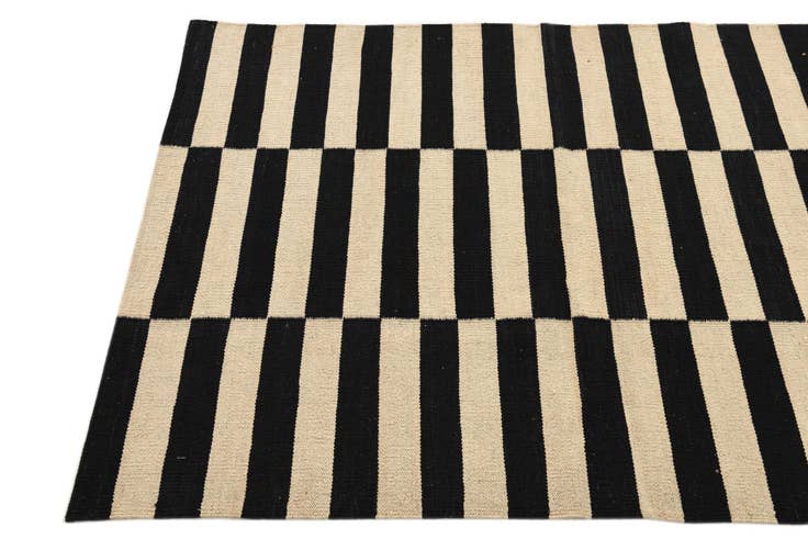Detail image of 3' 5 x 4' 10 Hand Woven Kilim Modern Wool Rug