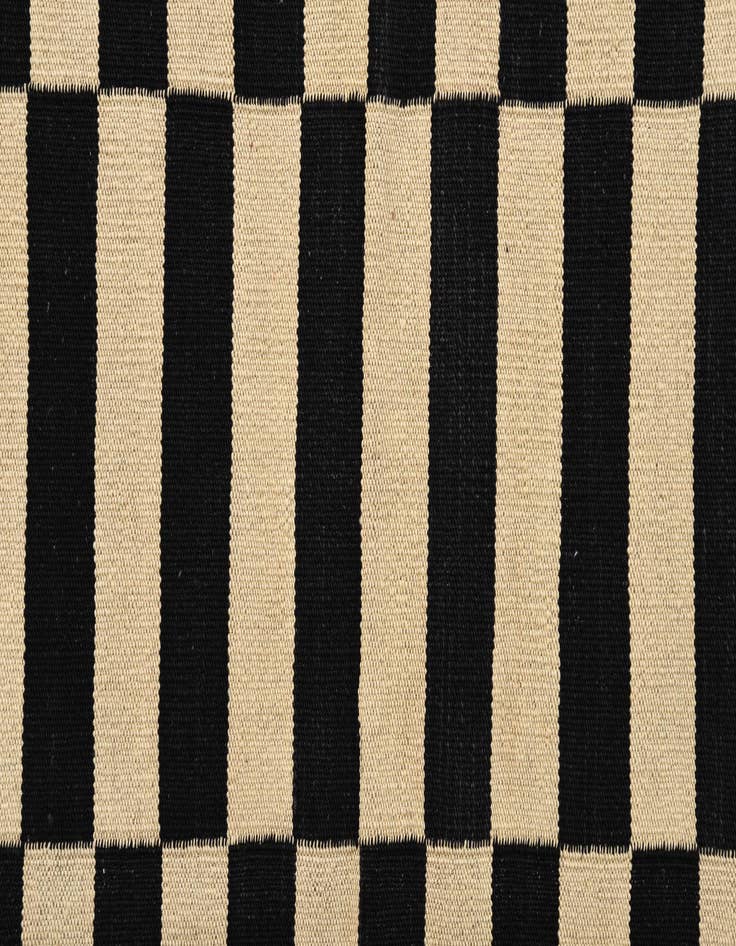 Detail image of 3' 5 x 4' 10  Hand Woven Kilim Modern Wool Rug