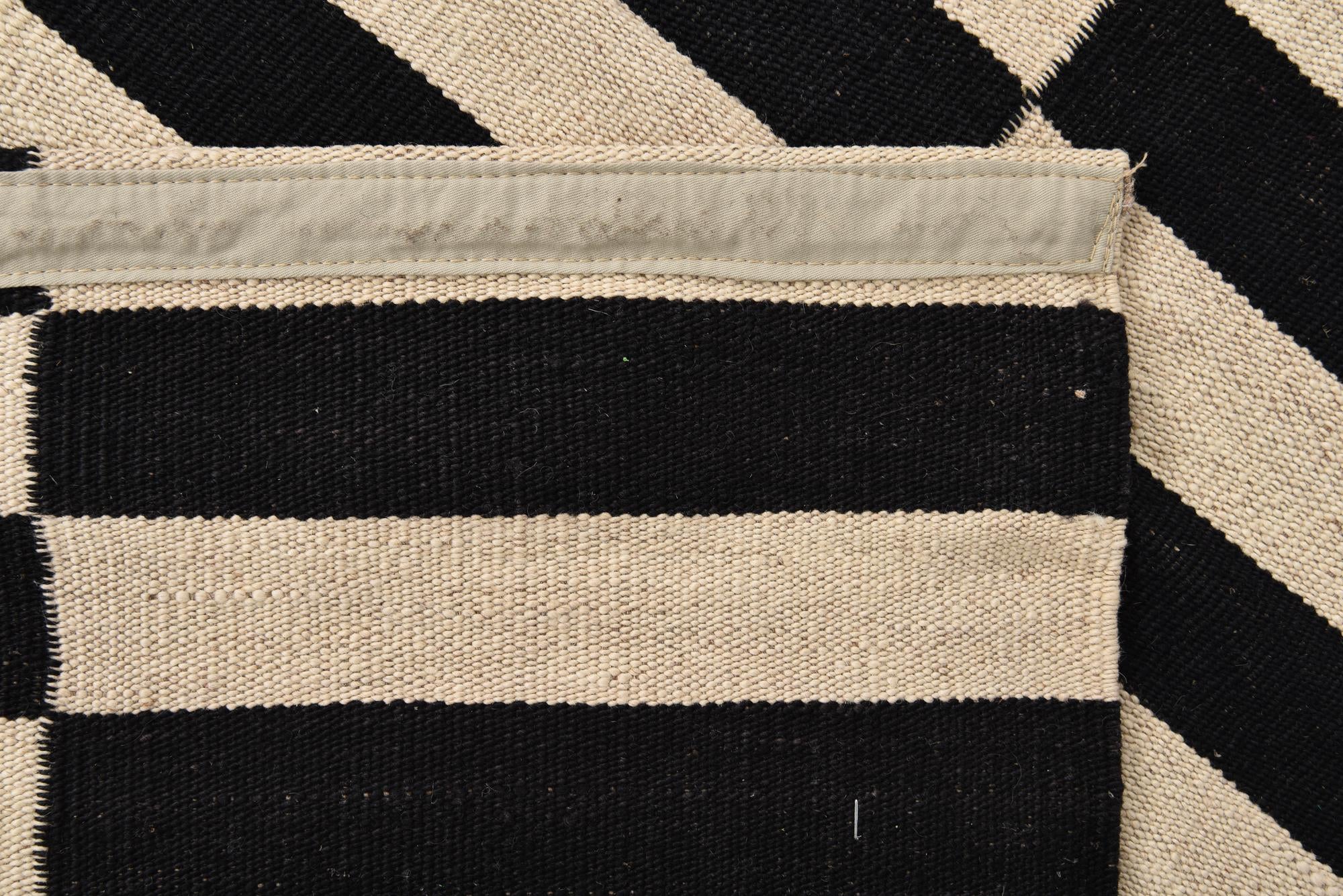 3' 3 x 4' 10 Hand Woven Kilim Modern Wool Rug