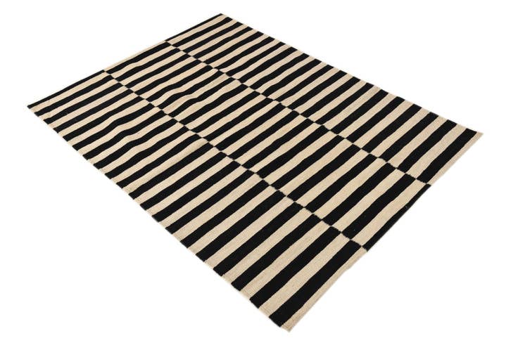 Detail image of 3' 5 x 4' 9 Hand Woven Kilim Modern Wool Rug