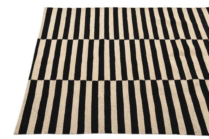 3' 5 x 4' 9 Hand Woven Kilim Modern Wool Rug