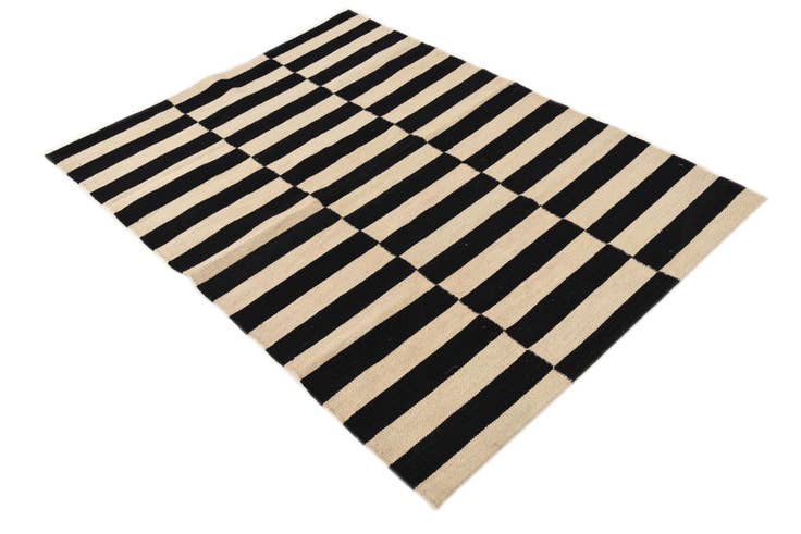 Detail image of 3' 6 x 4' 10 Hand Woven Kilim Modern Wool Rug