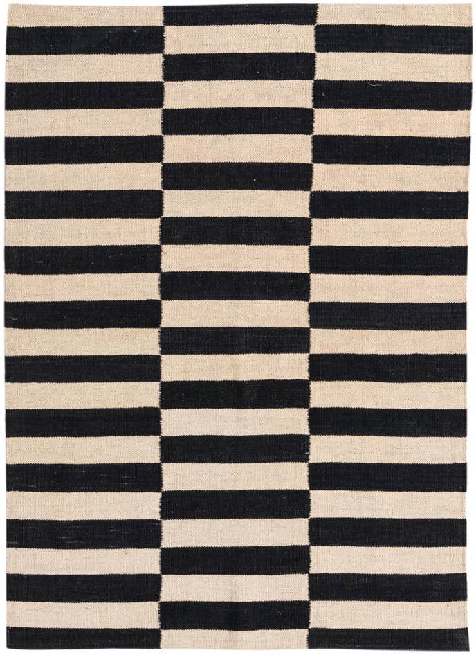 Detail image of 3' 6 x 4' 10 Hand Woven Kilim Modern Wool Rug