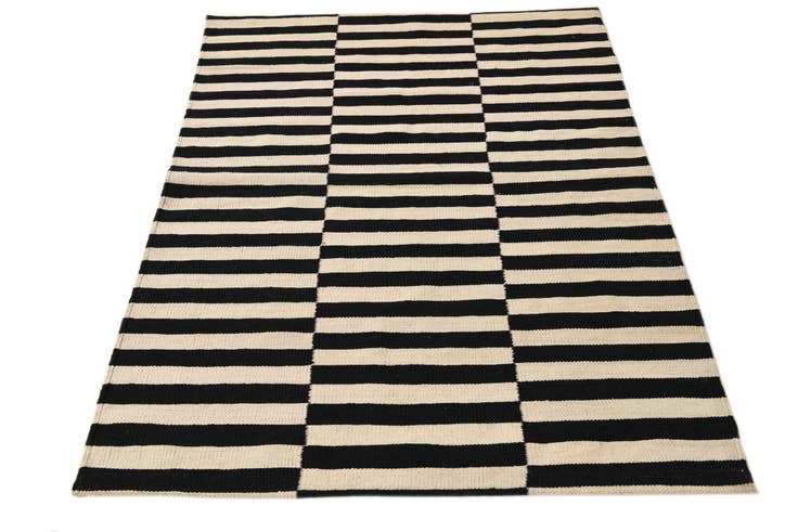 Detail image of 3' 4 x 4' 9 Hand Woven Kilim Modern Wool Rug
