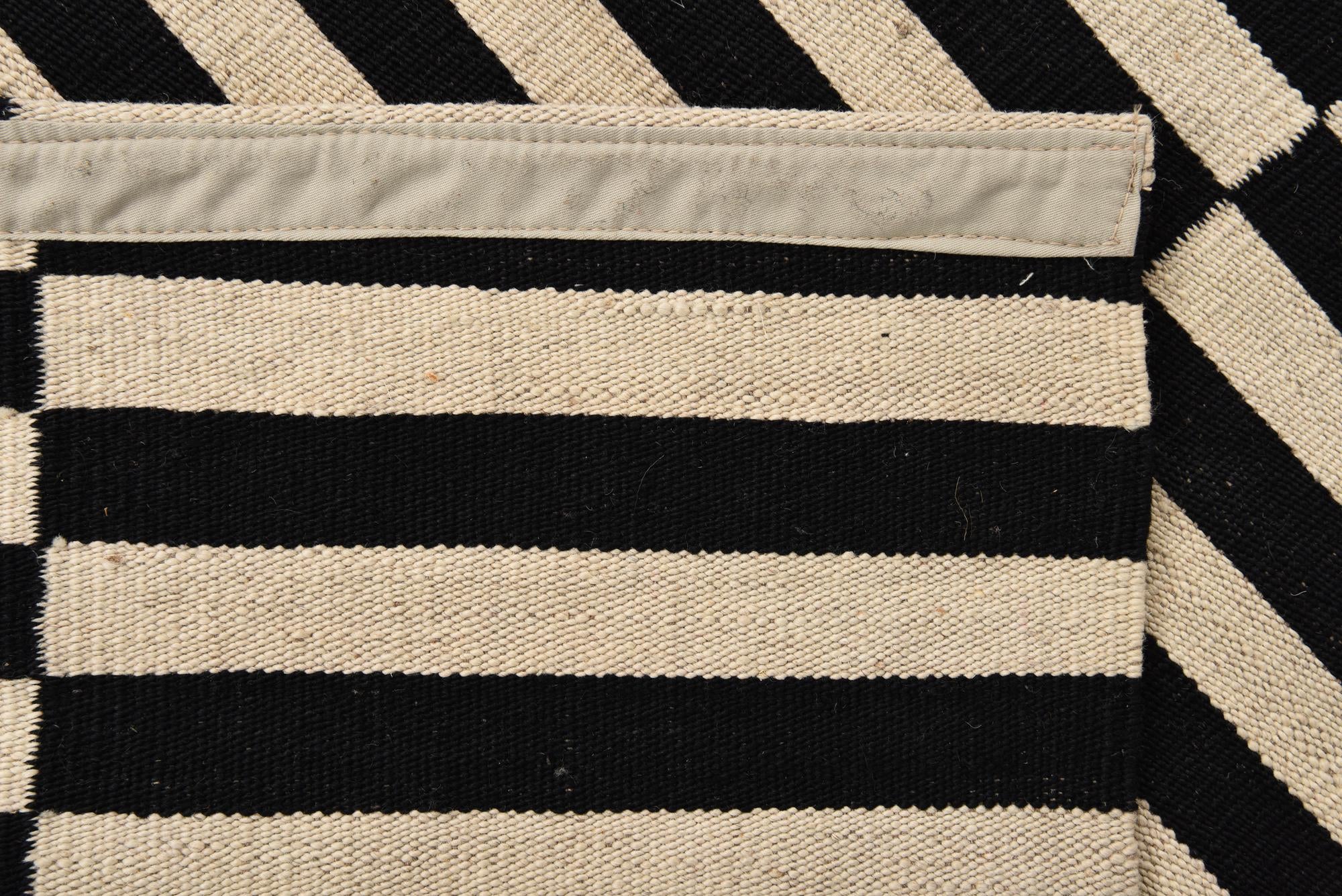 3' 4 x 4' 9 Hand Woven Kilim Modern Wool Rug