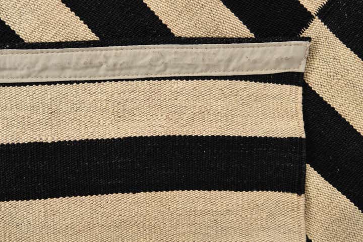 3' 4 x 4' 8 Hand Woven Kilim Modern Wool Rug