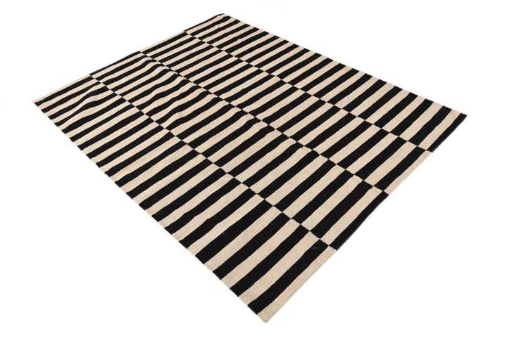 4' 11 x 6' 4 Hand Woven Kilim Modern Wool Rug