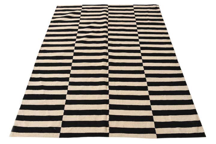 4' 11 x 6' 4 Hand Woven Kilim Modern Wool Rug