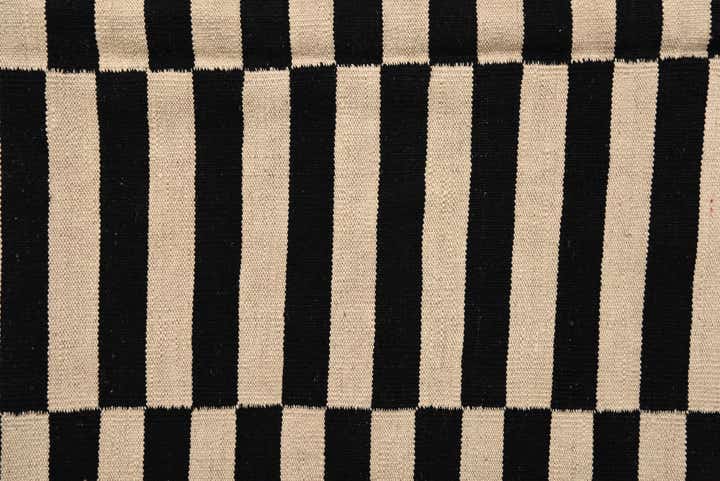 4' 11 x 6' 4 Hand Woven Kilim Modern Wool Rug