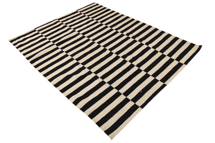 Detail image of 5' x 6' 4 Hand Woven Kilim Modern Wool Rug