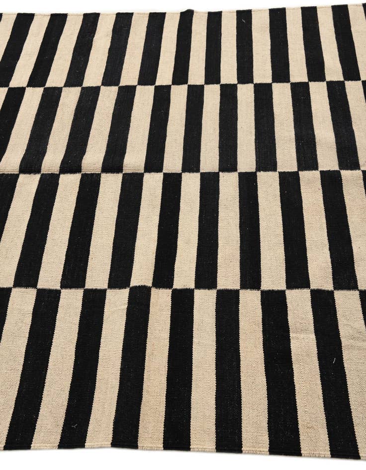 Detail image of 5' x 6' 5  Hand Woven Kilim Modern Wool Rug