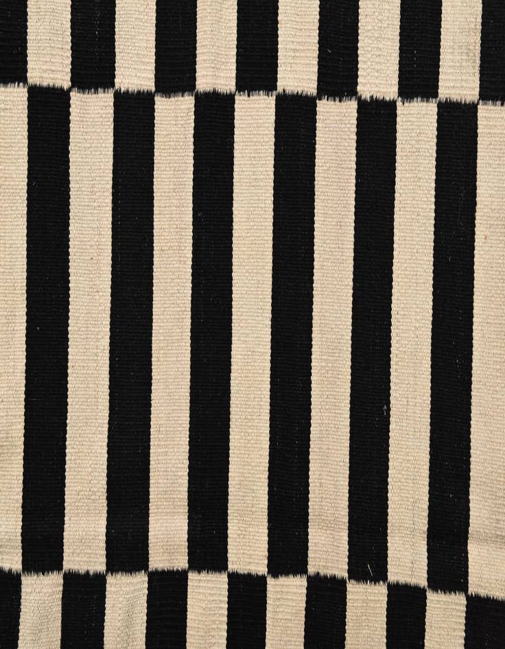 Detail image of 5' 1 x 6' 8  Hand Woven Kilim Modern Wool Rug