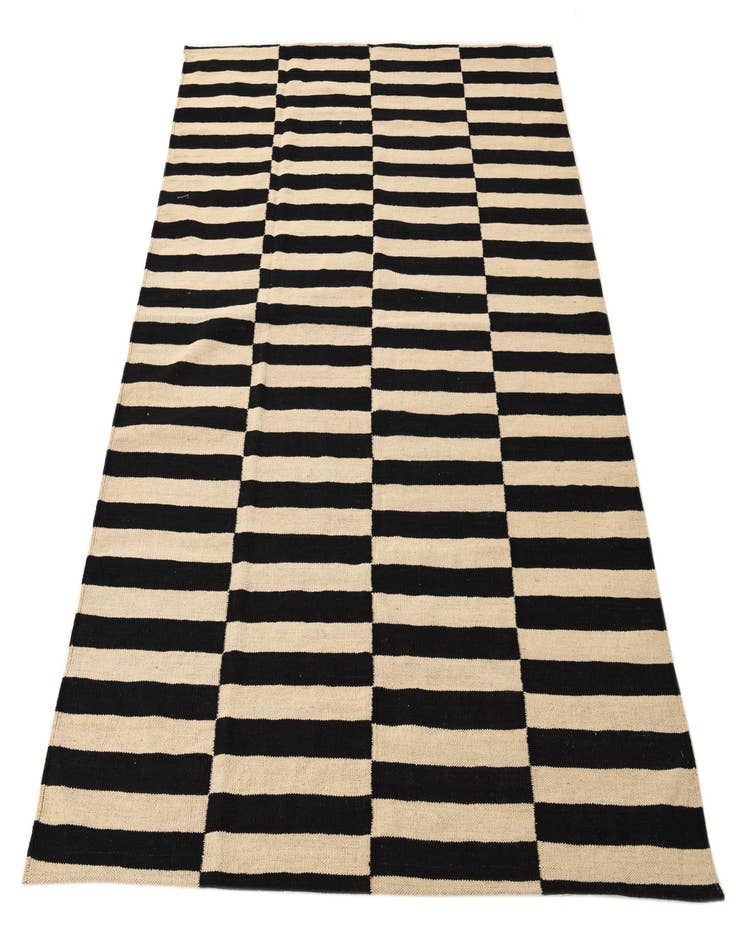 Detail image of 5' x 6' 2  Hand Woven Kilim Modern Wool Rug