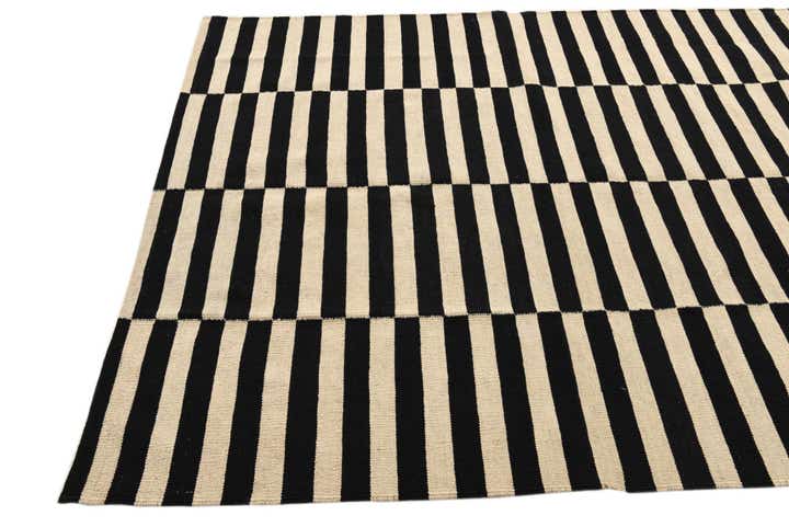 5' 2 x 6' 4 Hand Woven Kilim Modern Wool Rug