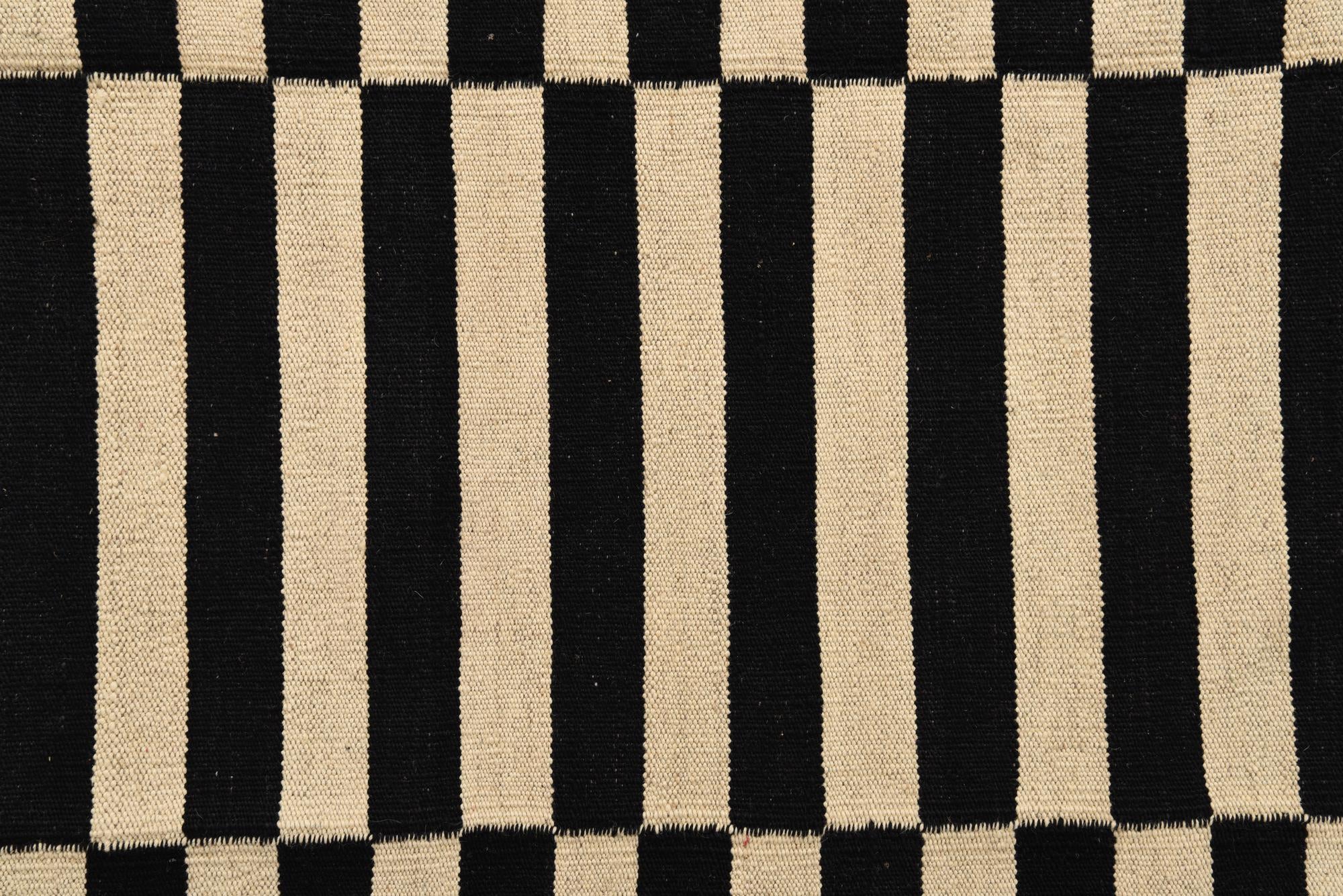 5' 2 x 6' 4 Hand Woven Kilim Modern Wool Rug