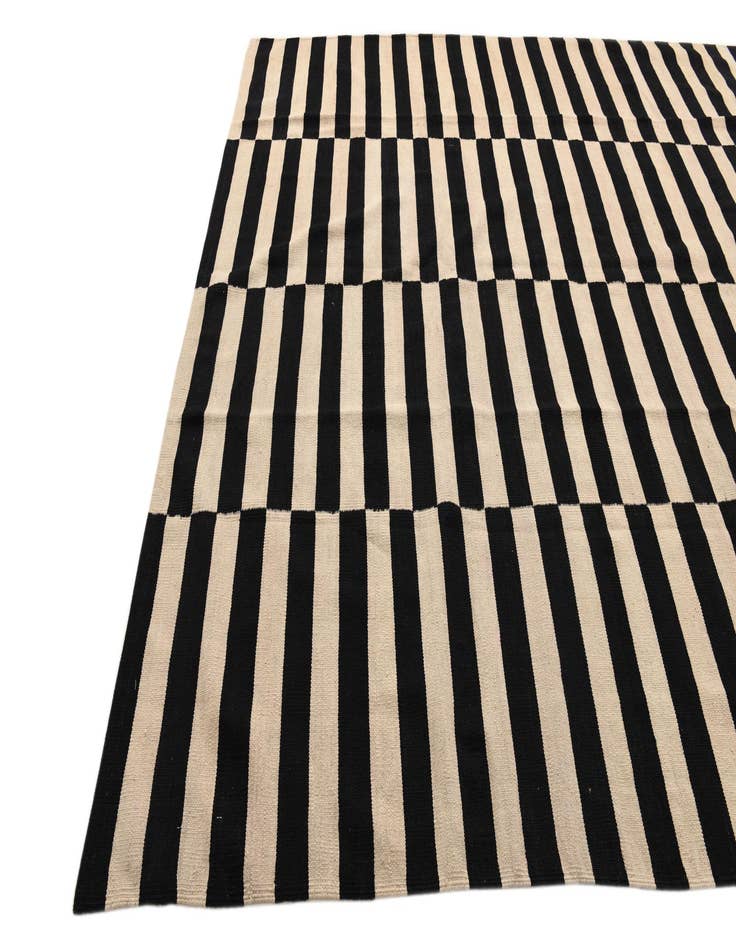 Detail image of 8' 2 x 9' 8  Hand Woven Kilim Modern Wool Rug