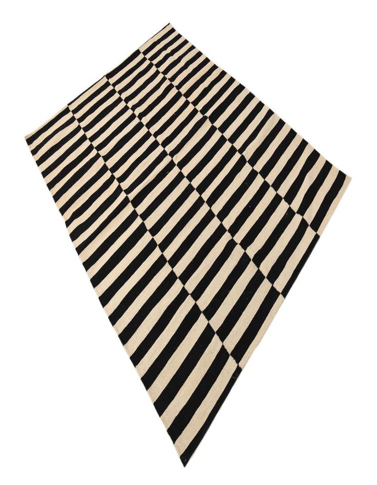 Detail image of 4' 10 x 6' 4 Hand Woven Kilim Modern Wool Rug