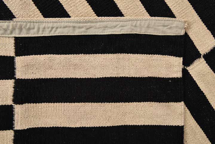 4' 11 x 6' 5 Hand Woven Kilim Modern Wool Rug