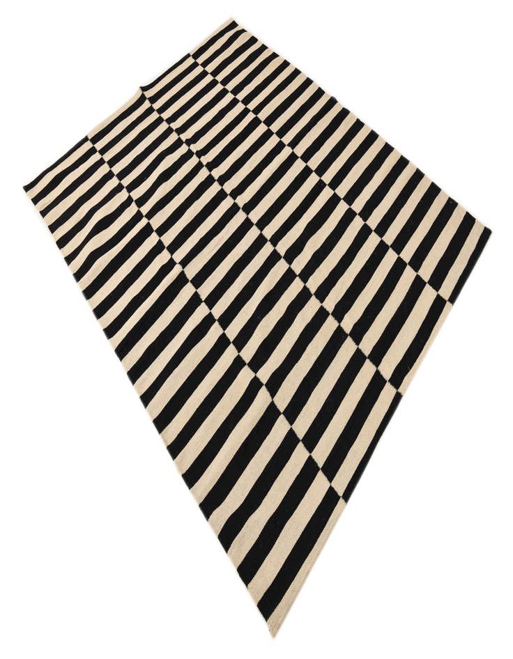 Detail image of 5' 1 x 6' 5  Hand Woven Kilim Modern Wool Rug