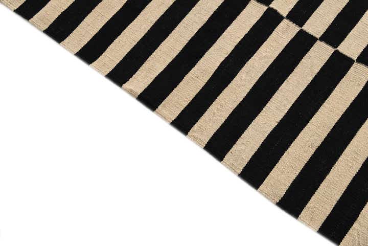 5' 1 x 6' 5 Hand Woven Kilim Modern Wool Rug