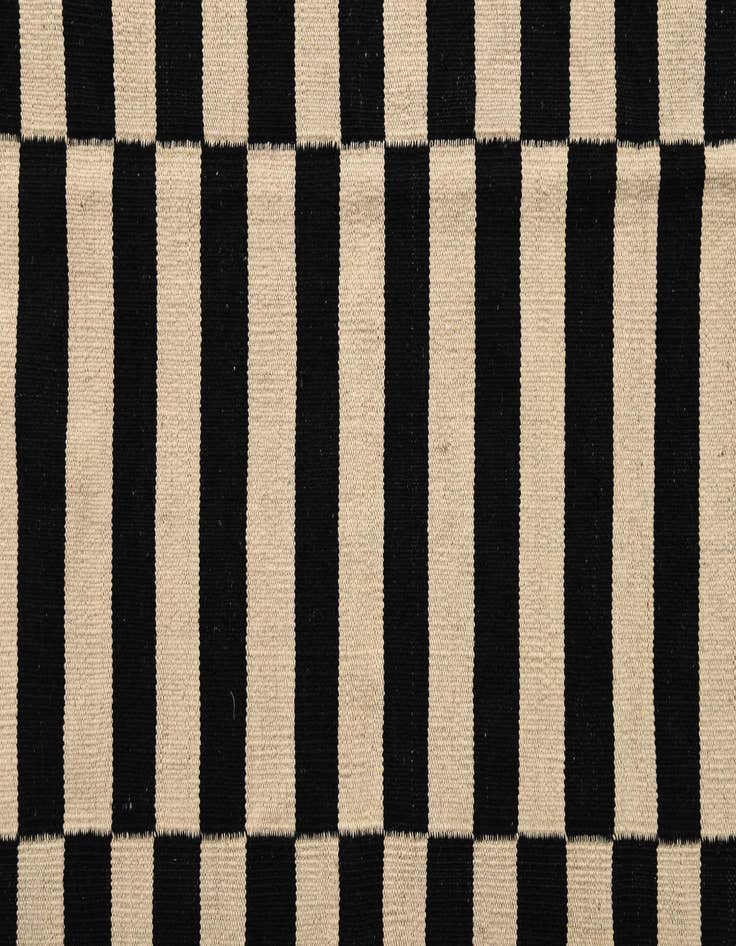 Detail image of 5' 1 x 6' 5  Hand Woven Kilim Modern Wool Rug