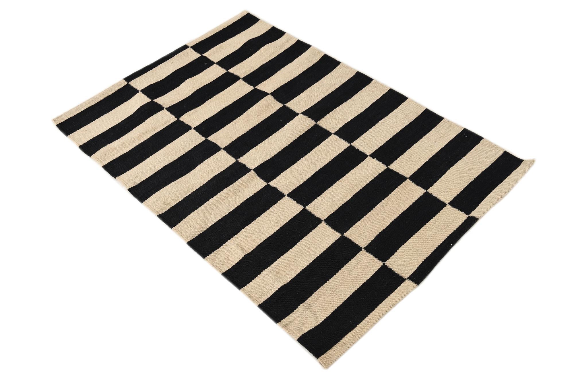 2' 7 x 3' 10 Hand Woven Kilim Modern Wool Rug