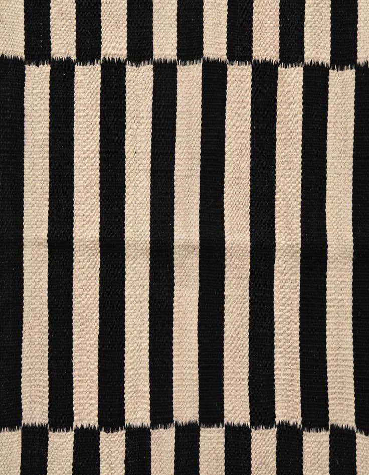 Detail image of 3' 6 x 6' 4  Hand Woven Kilim Modern Wool Rug