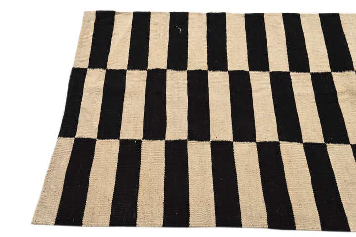 2' 7 x 3' 10 Hand Woven Kilim Modern Wool Rug