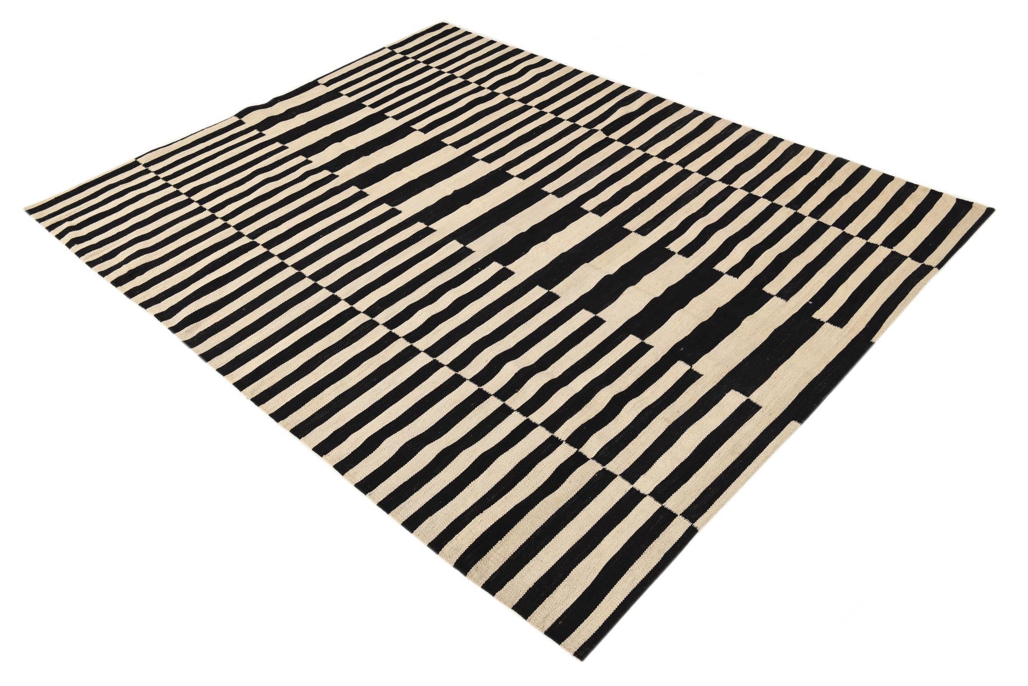 5' 11 x 7' 7 Hand Woven Kilim Modern Wool Rug