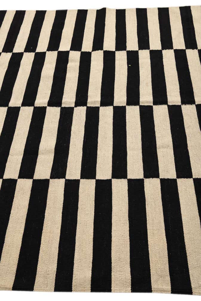 5' 6 x 7' 10 Hand Woven Kilim Modern Wool Rug