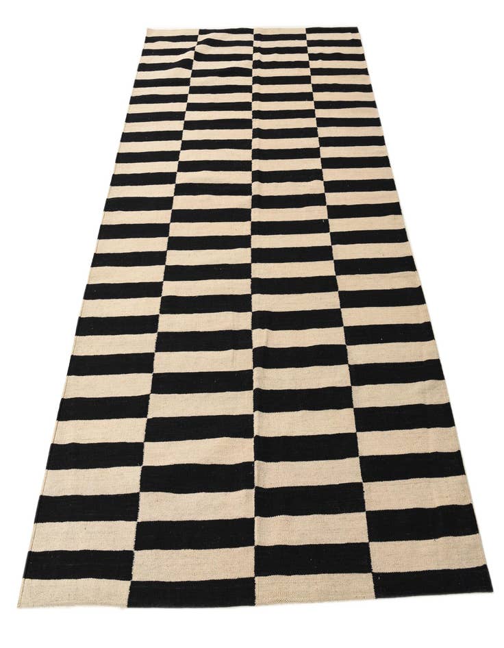 Detail image of 5' 8 x 7' 11 Hand Woven Kilim Modern Wool Rug