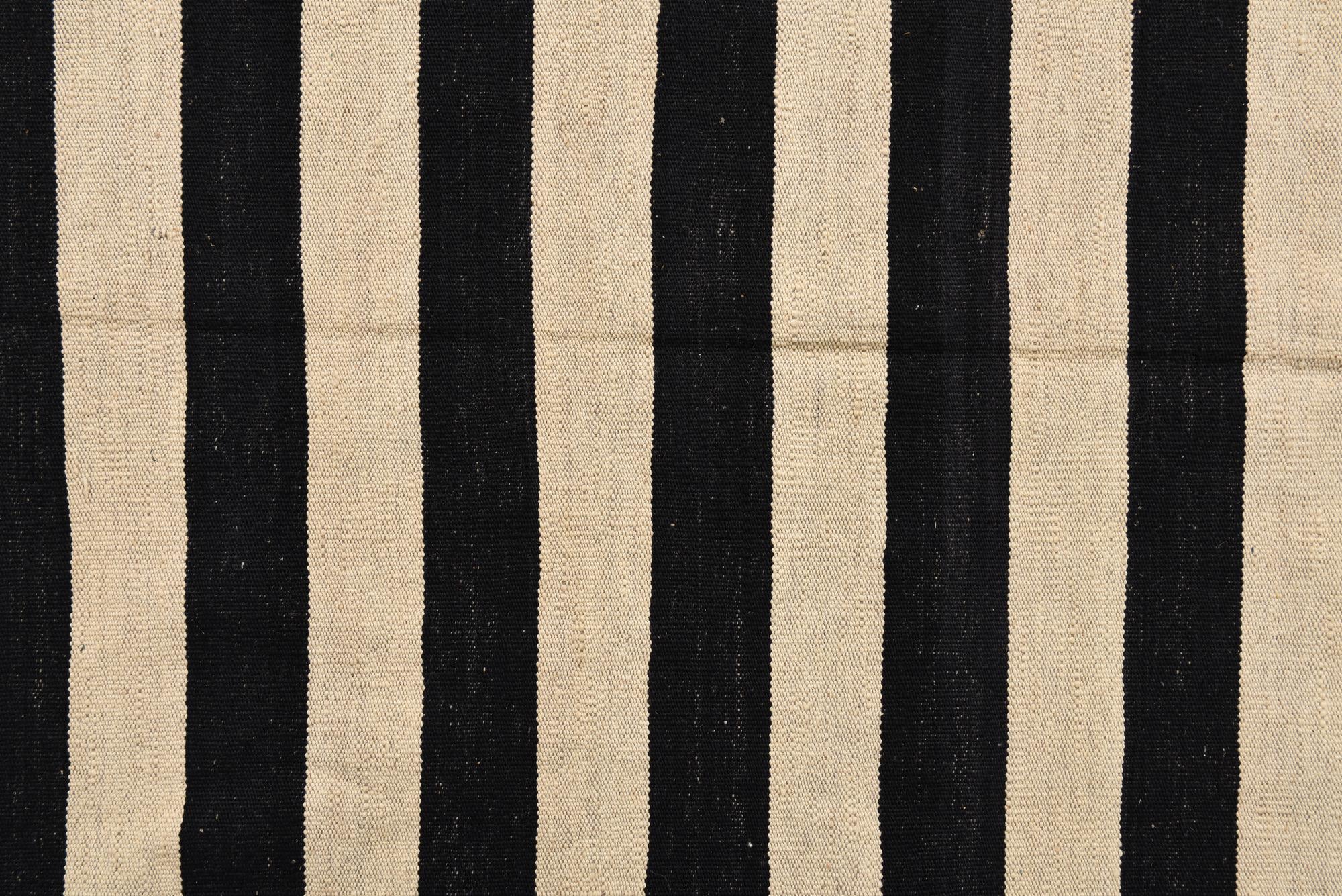 8' 2 x 9' 9 Hand Woven Kilim Modern Wool Rug
