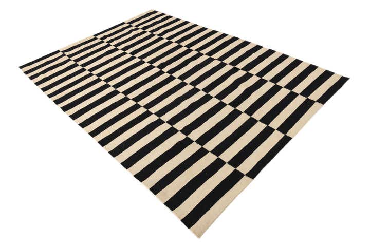 5' 8 x 7' 11 Hand Woven Kilim Modern Wool Rug