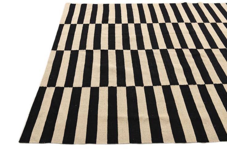 Detail image of 5' 8 x 7' 11 Hand Woven Kilim Modern Wool Rug
