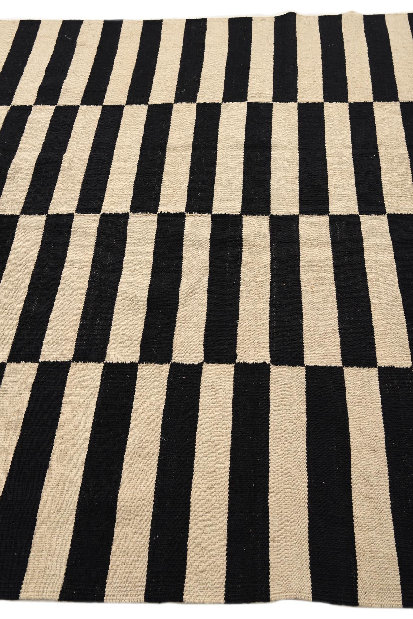 5' 8 x 7' 11 Hand Woven Kilim Modern Wool Rug