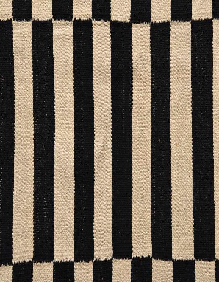 Detail image of 5' 8 x 7' 11  Hand Woven Kilim Modern Wool Rug