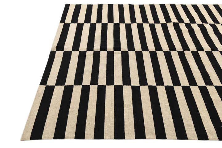 5' 7 x 7' 9 Hand Woven Kilim Modern Wool Rug