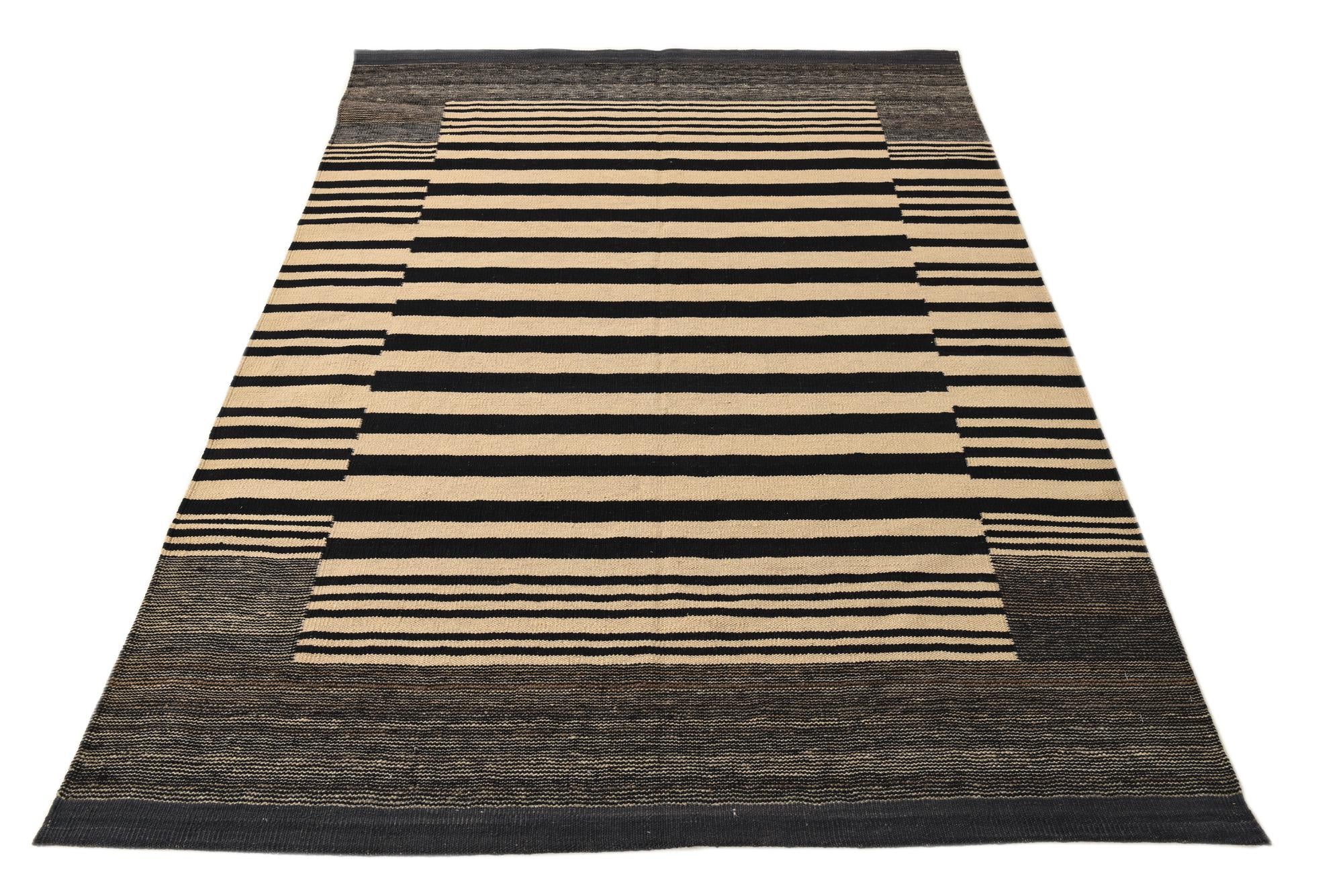 4' 8 x 6' 4 Hand Woven Kilim Modern Wool Rug