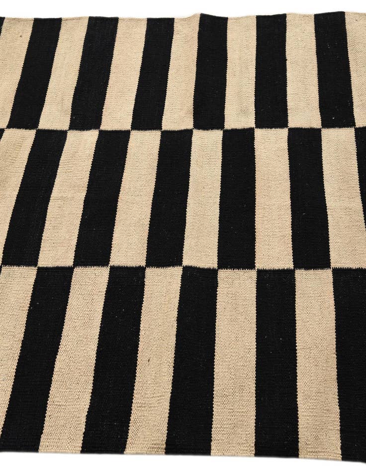 Detail image of 3' 5 x 4' 10  Hand Woven Kilim Modern Wool Rug