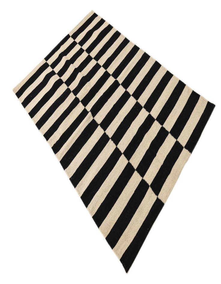 Detail image of 3' 4 x 4' 11  Hand Woven Kilim Modern Wool Rug