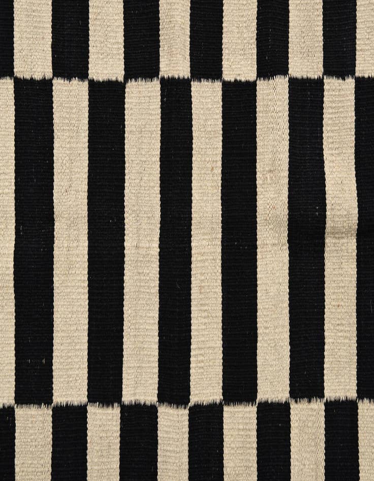 Detail image of 3' 4 x 4' 11  Hand Woven Kilim Modern Wool Rug