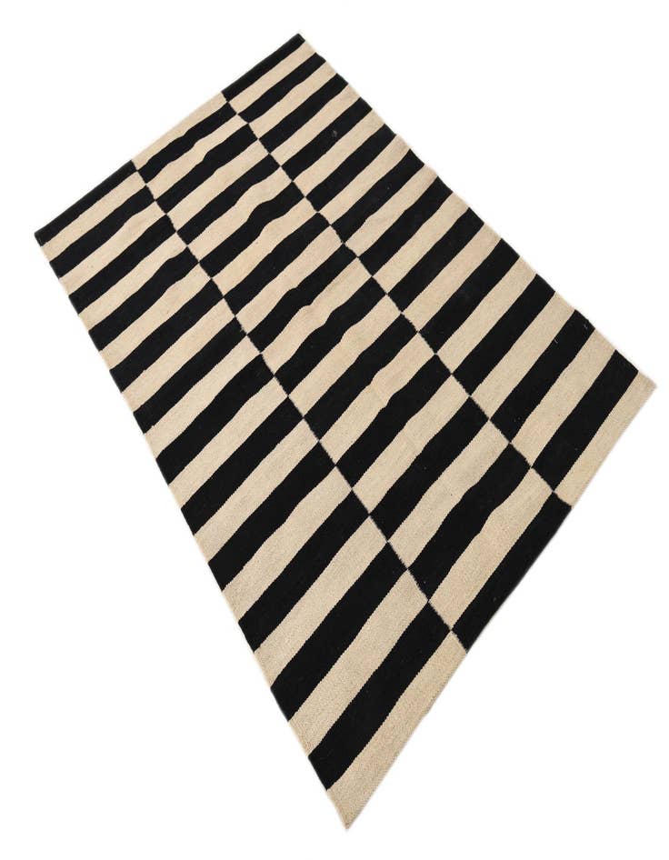 Detail image of 3' 4 x 4' 11  Hand Woven Kilim Modern Wool Rug