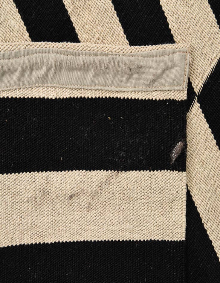 Detail image of 3' 4 x 4' 10  Hand Woven Kilim Modern Wool Rug