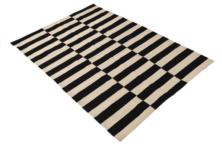 Detail image of 3' 4 x 4' 11 Hand Woven Kilim Modern Wool Rug