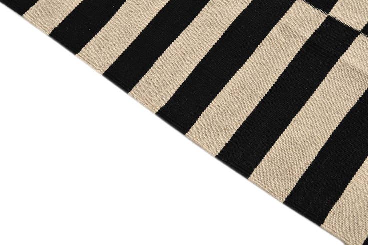 Detail image of 3' 4 x 4' 11 Hand Woven Kilim Modern Wool Rug