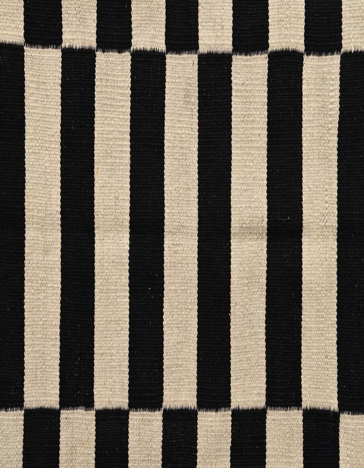 Detail image of 3' 4 x 4' 11  Hand Woven Kilim Modern Wool Rug